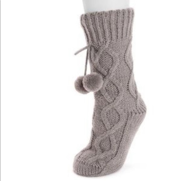 MUK LUKS Women’s Pom Cabin Knit Socks - Picture 10 of 11